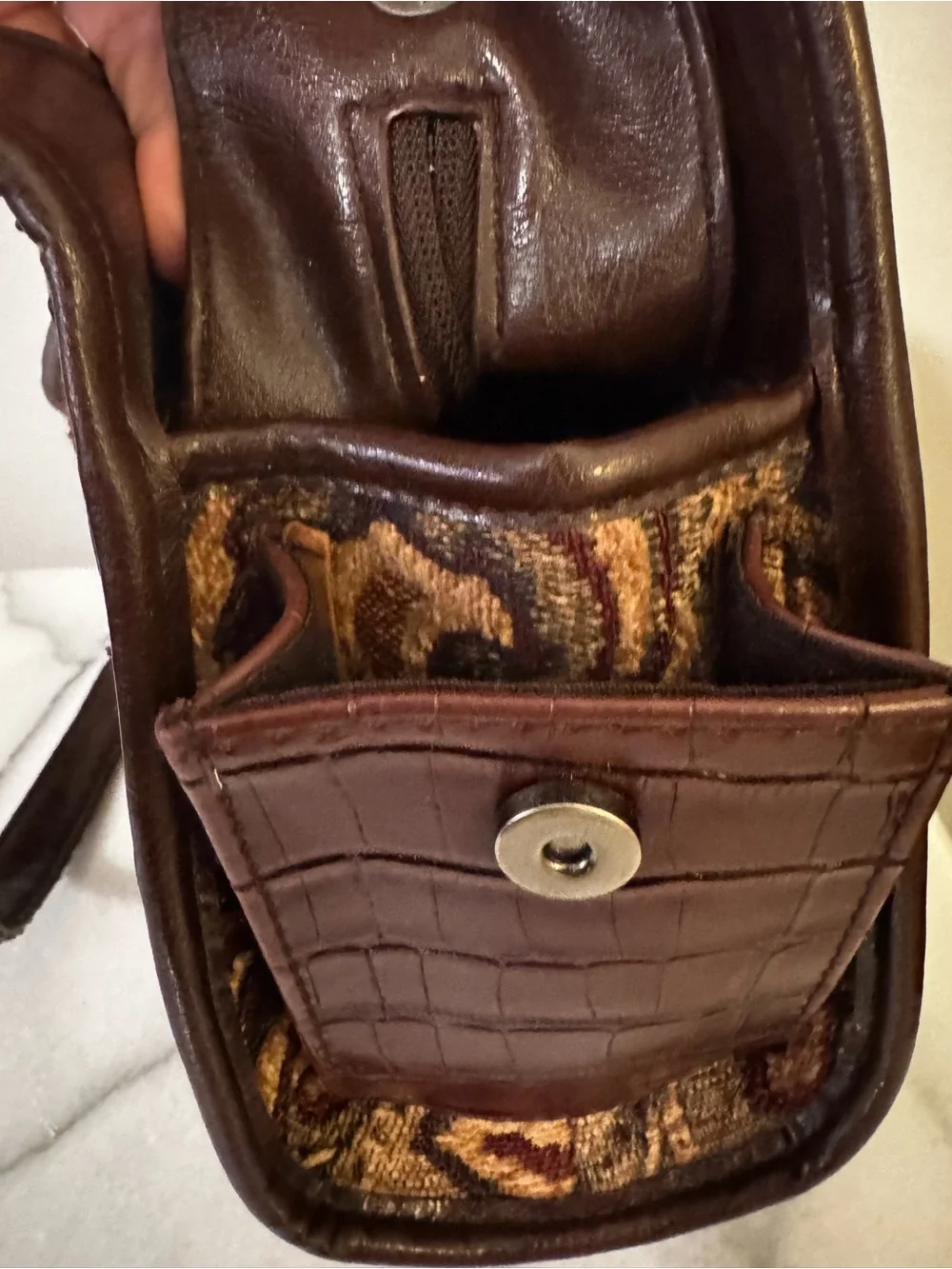 VTG Bueno Brown Carpet Bag Leather w Silver Accents Snap Pockets on Each Side